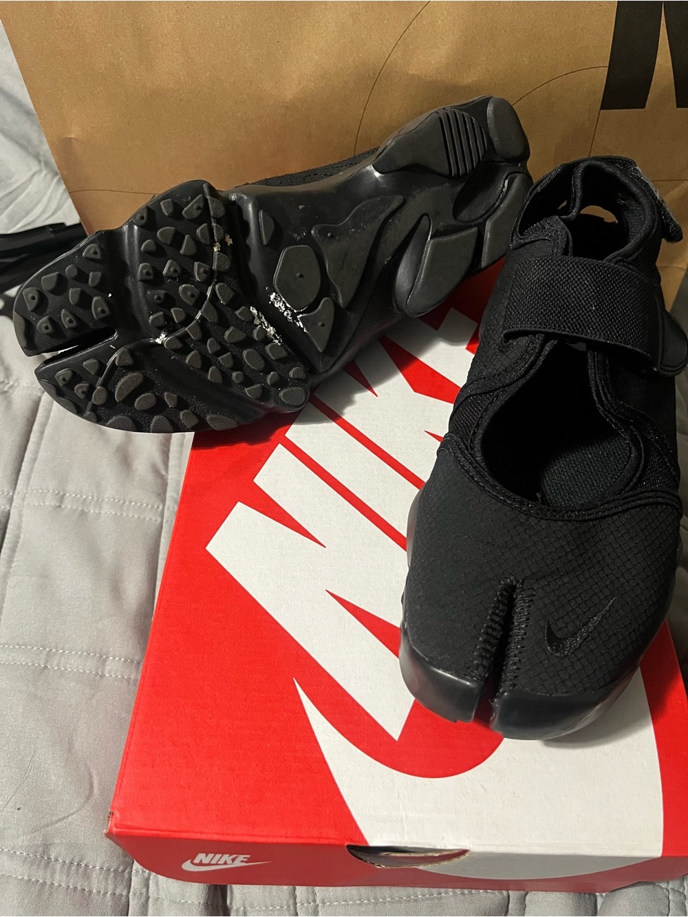 Women’s Nike air rift split toe - Picture 2 of 5